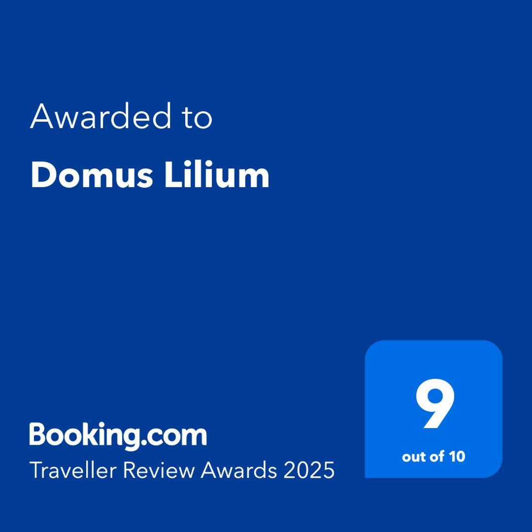 ローマDomus Liliumアパートメント エクステリア 写真